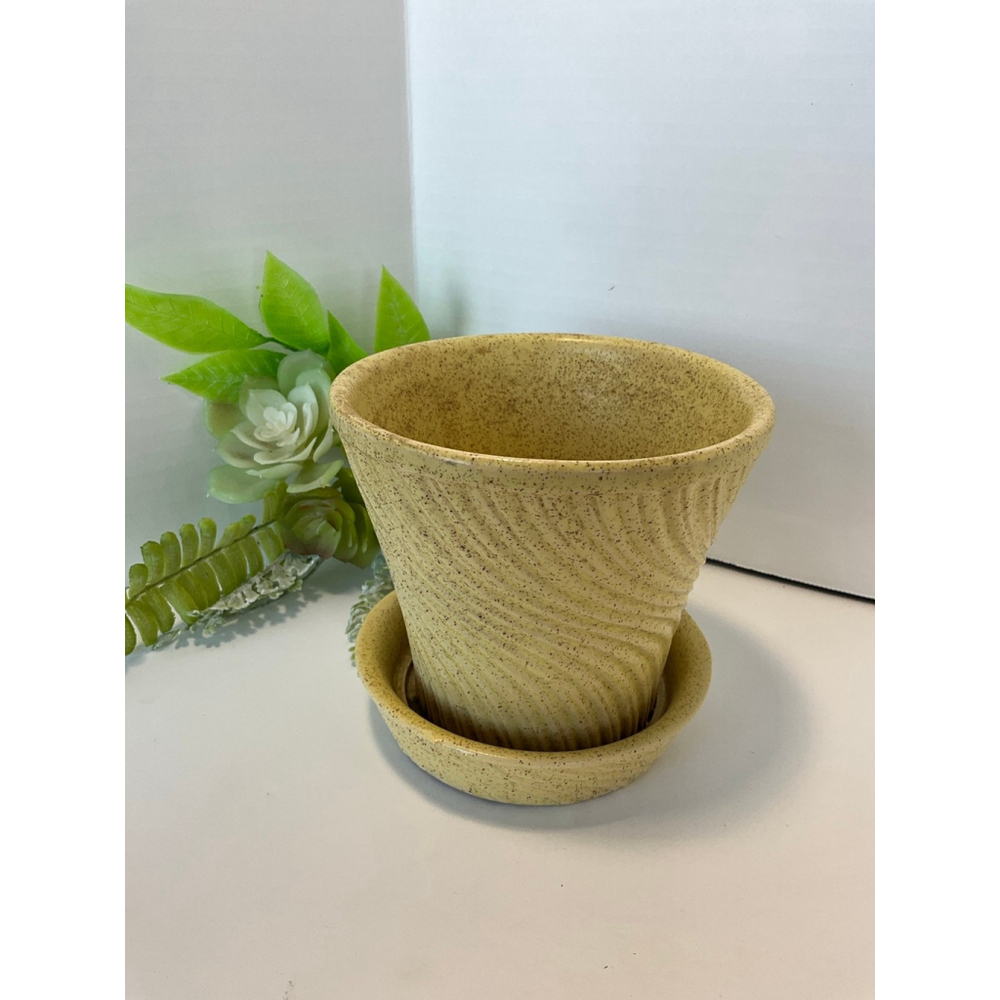 Vintage McCoy Matte Yellow Swirl Planter 5”